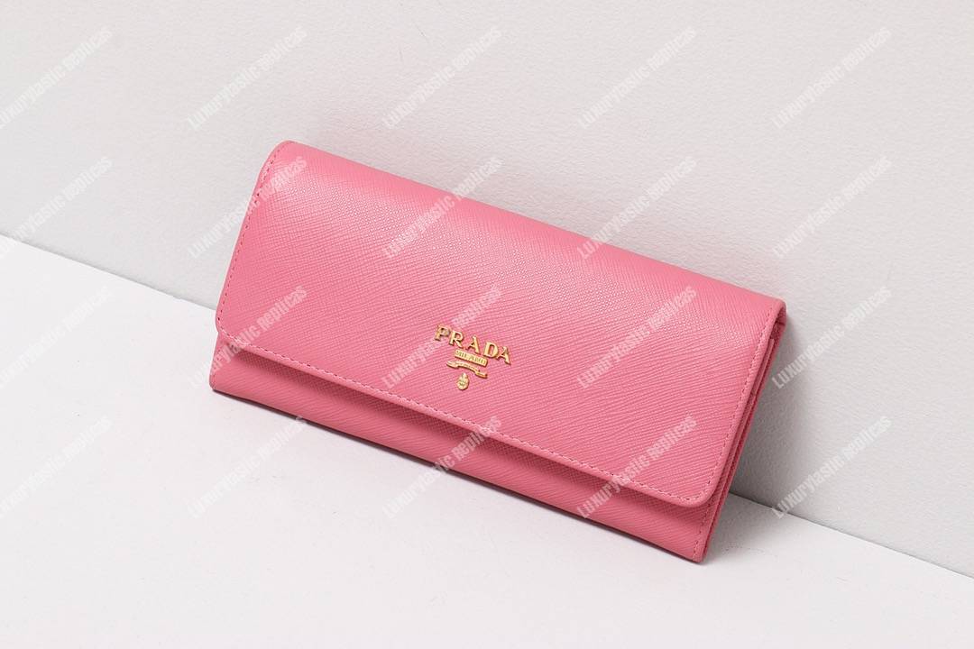 Pra*a leather wallet pink