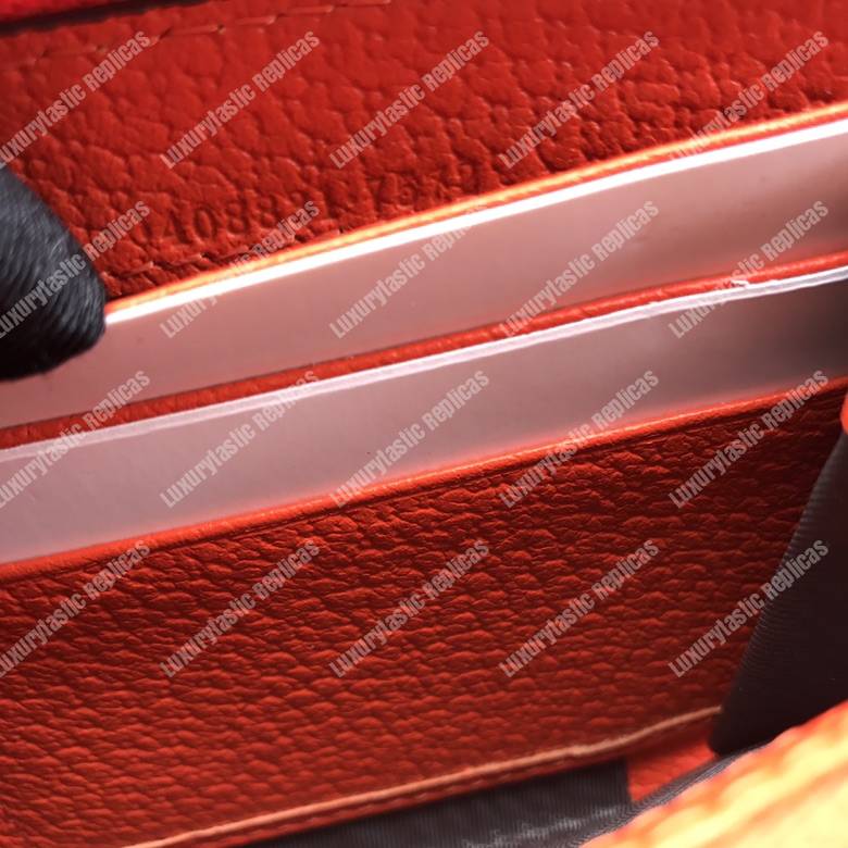 G*u*i stripe zip around leather wallet red