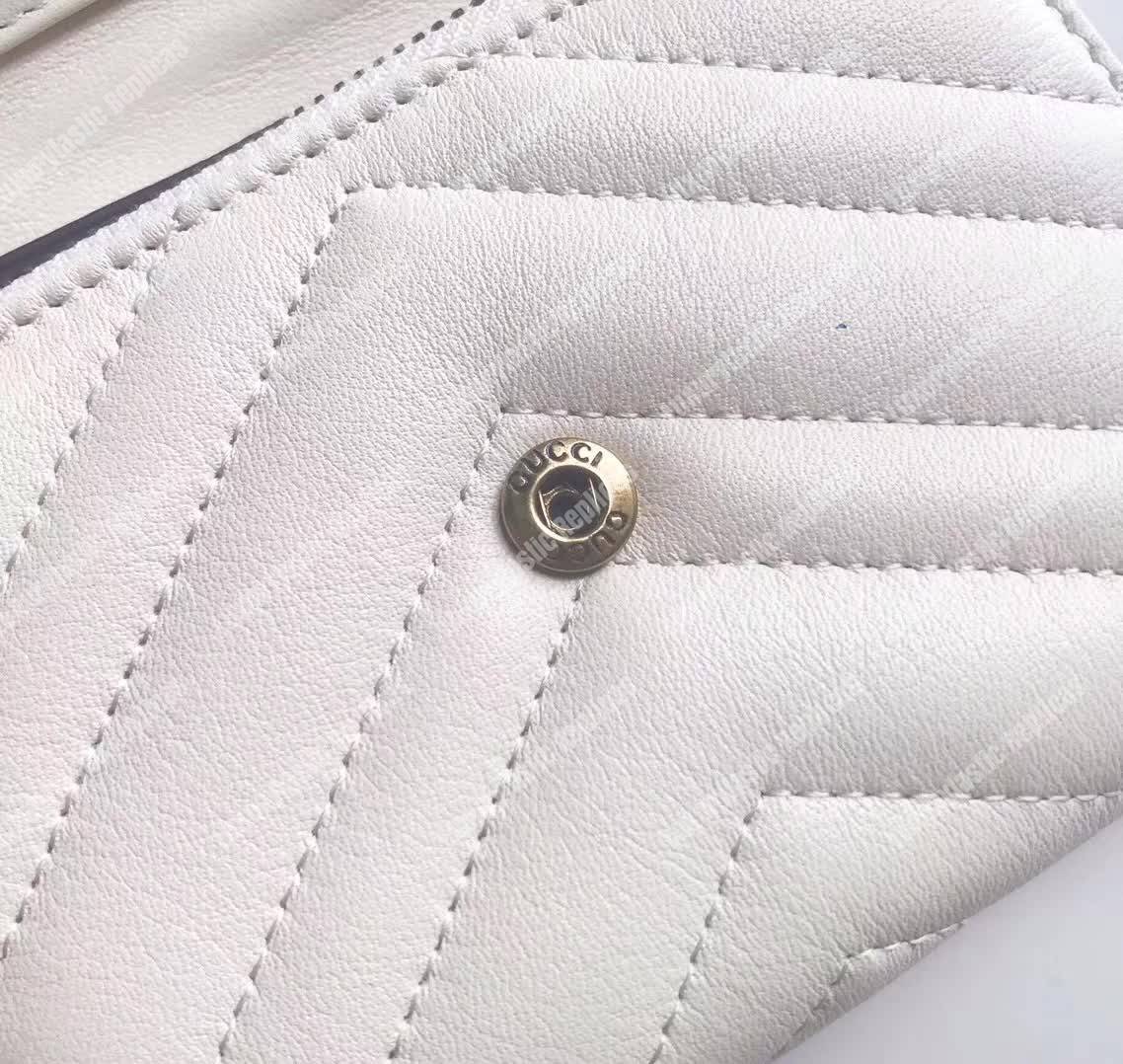 G*u*i gg marmont matelassé wallet white