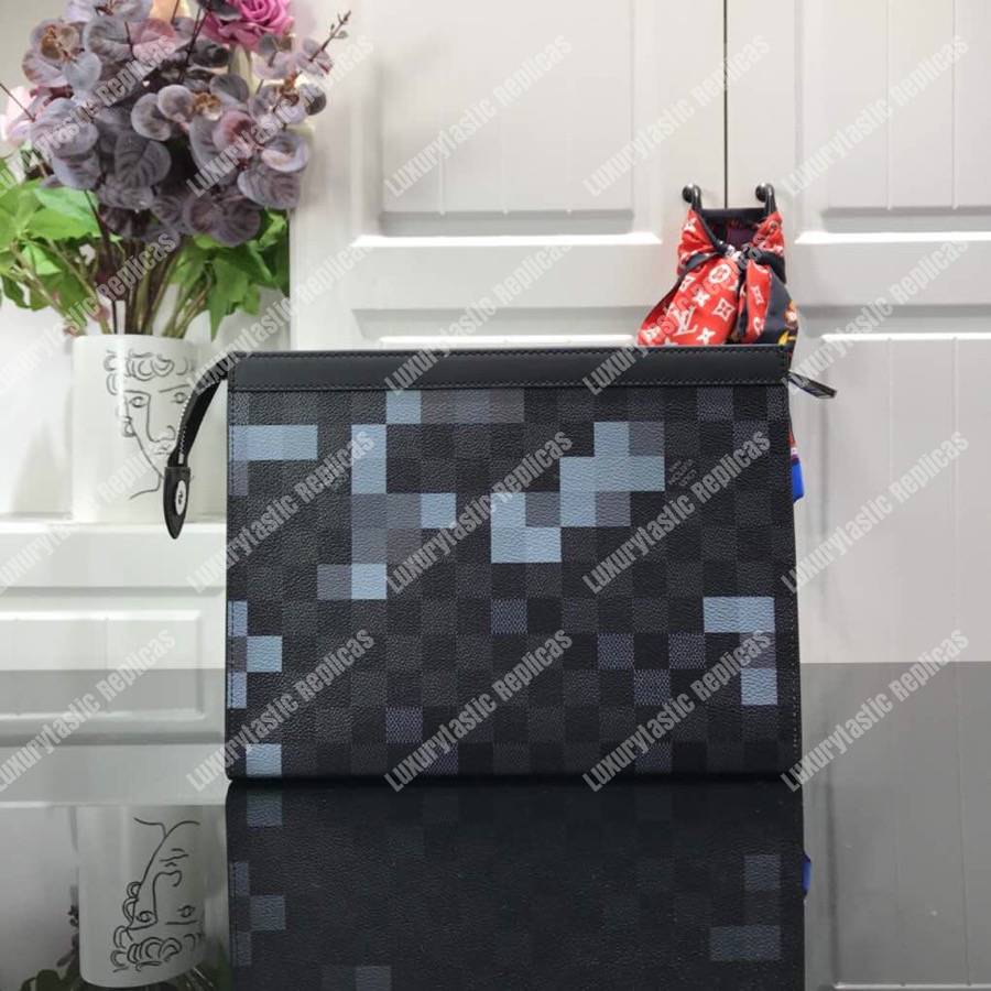 LV Pochette Voyage MM Damier Graphite Pixel