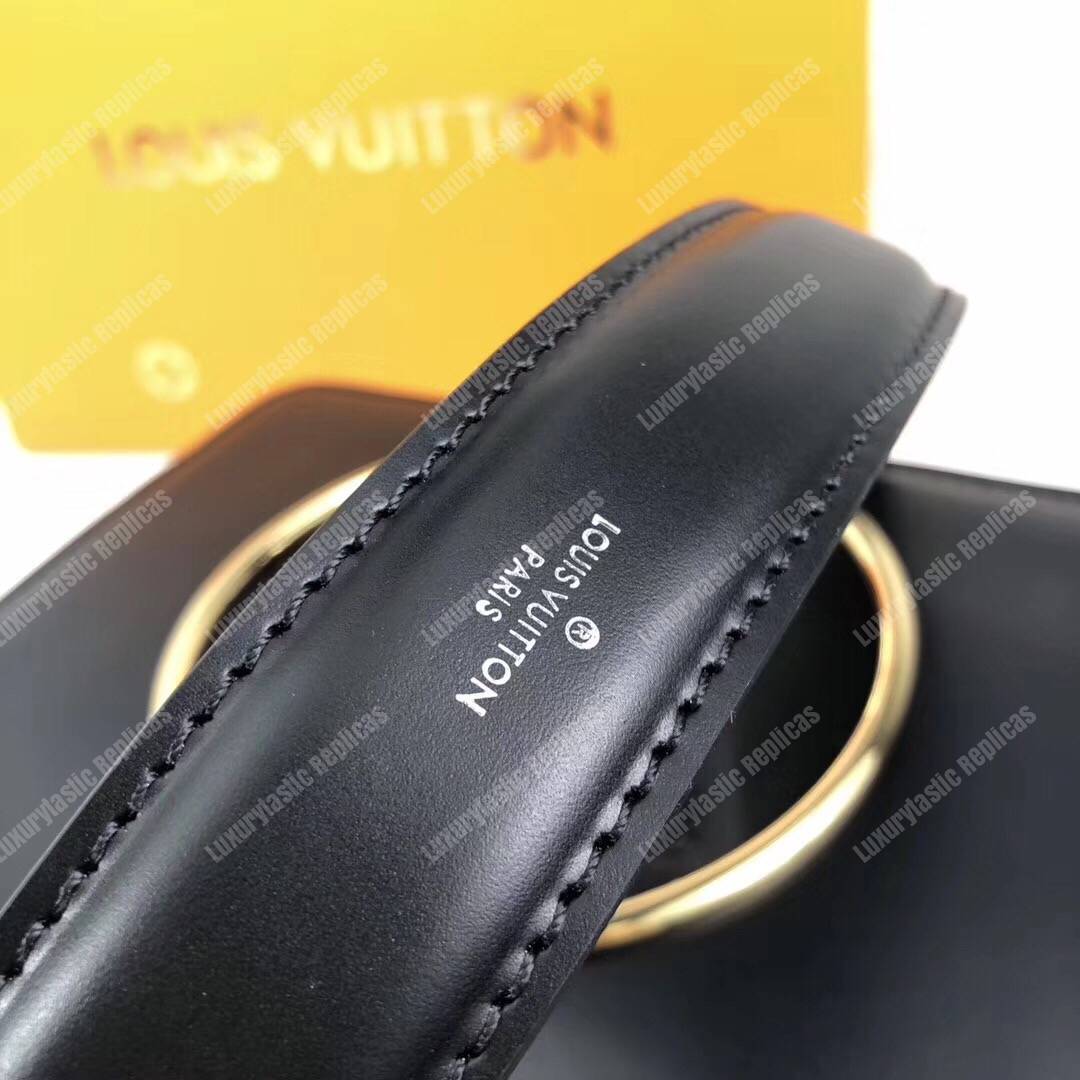 LV Pochette Twist Monogram Vernis Patent Leather Amarante