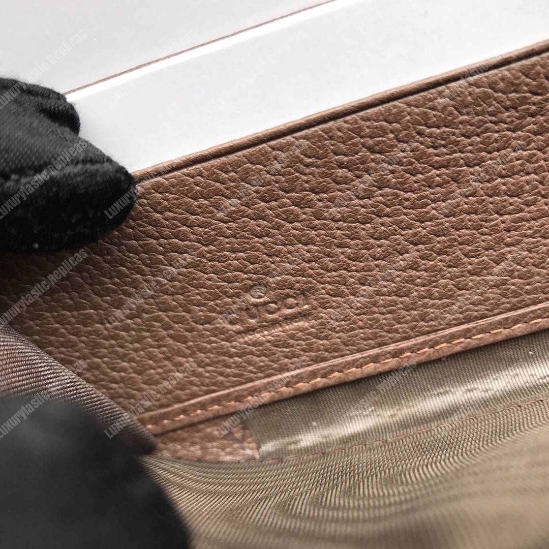 G*u*i ophidia gg zip around wallet with three little pigs