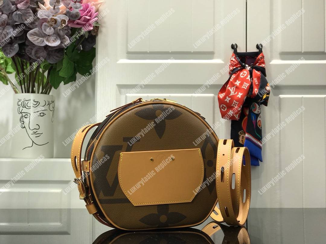 LV Boite Chapeau Souple Giant Reverse Monogram