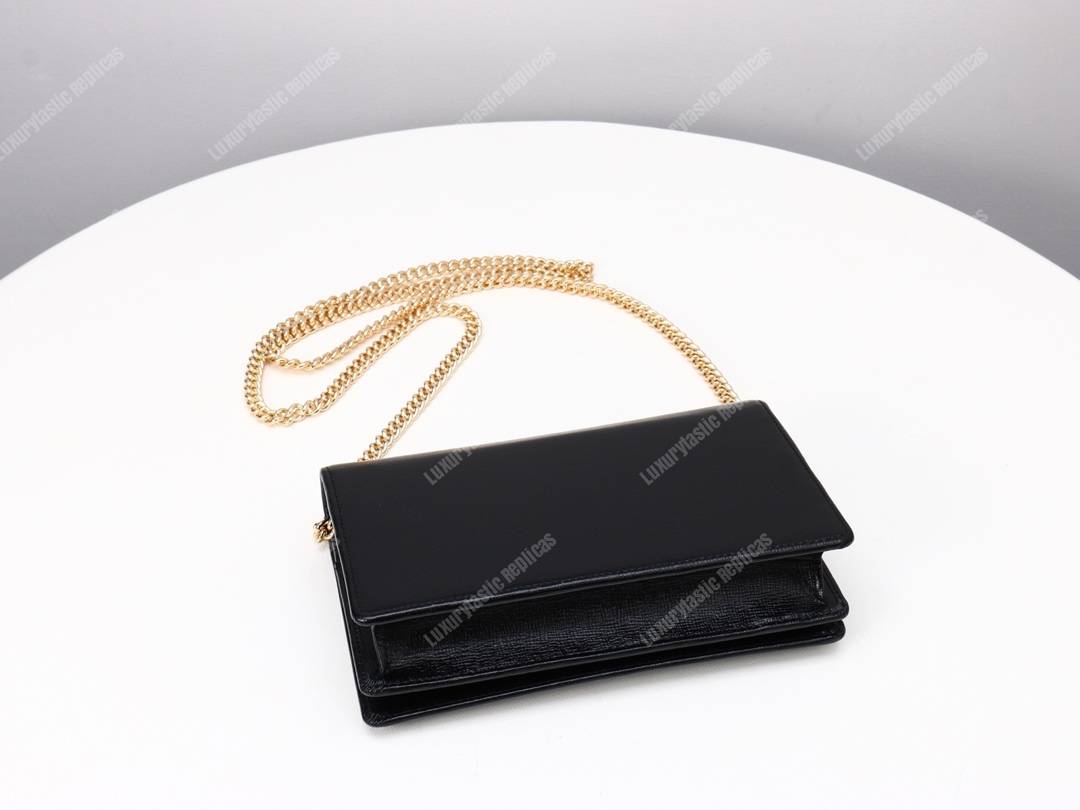 G*u*i leather chain card case wallet black