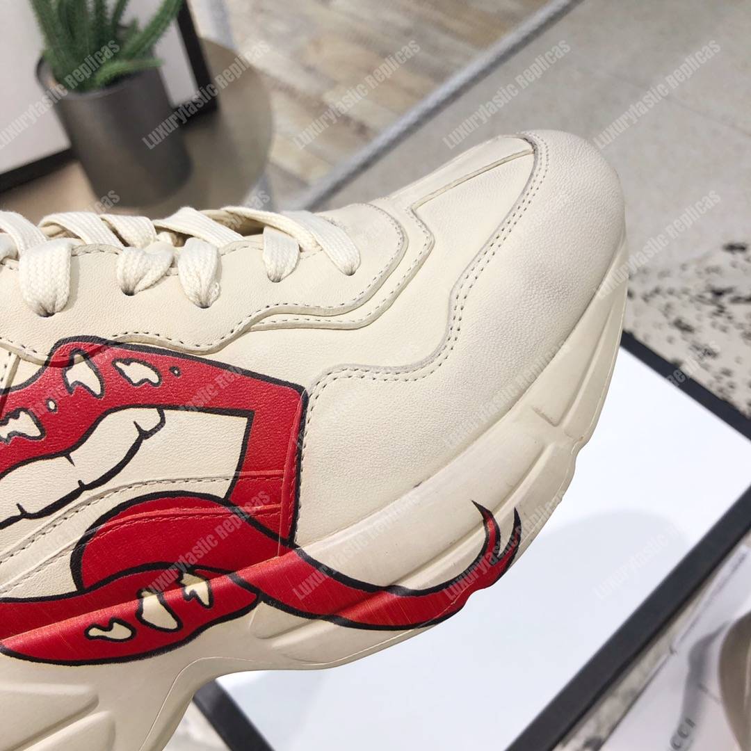 G*u*i rhyton sneaker with mouth print