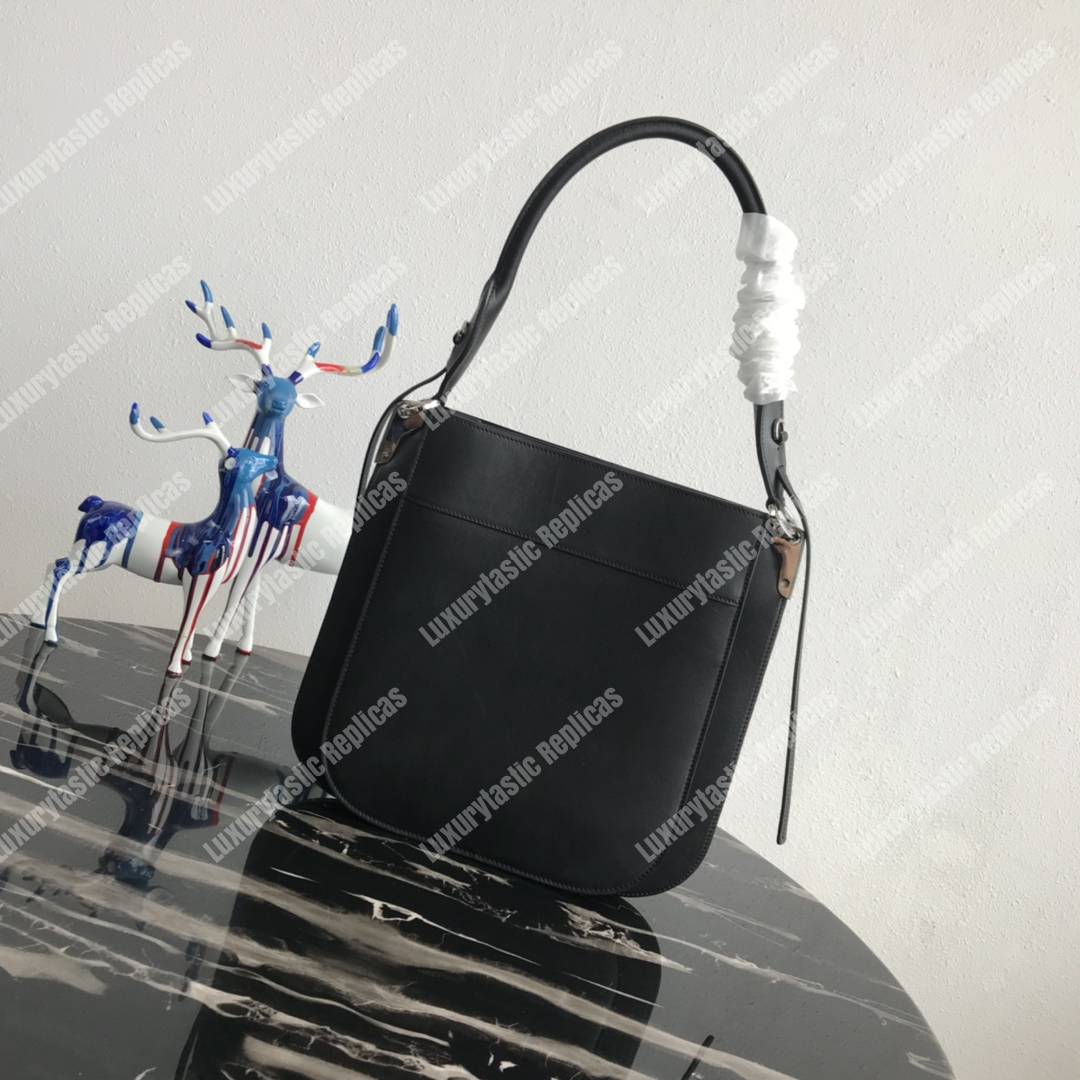 Pra*a margit leather shoulder bag black