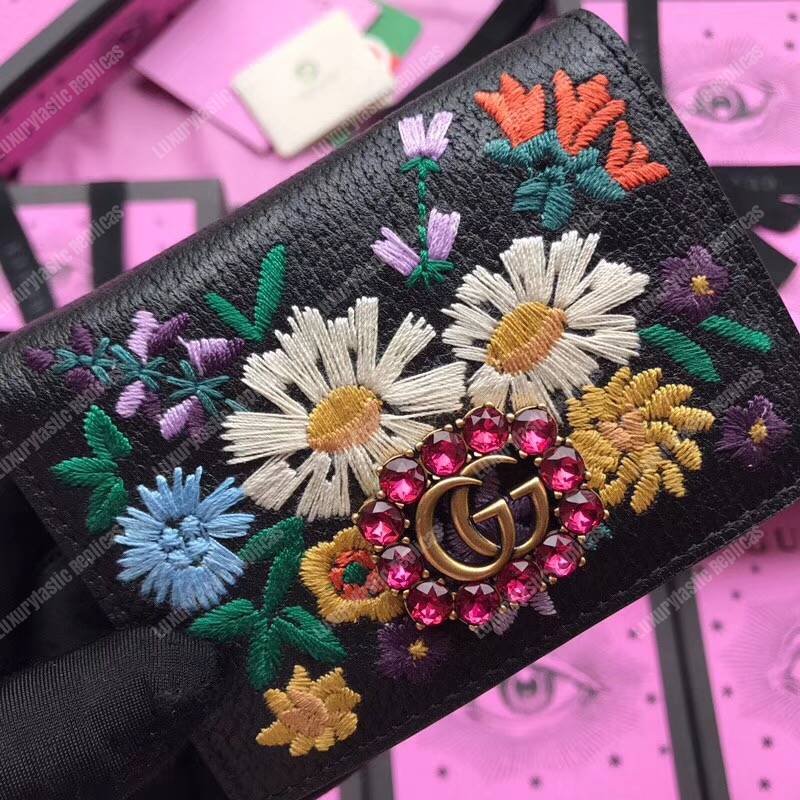 G*u*i embroidered leather card case black