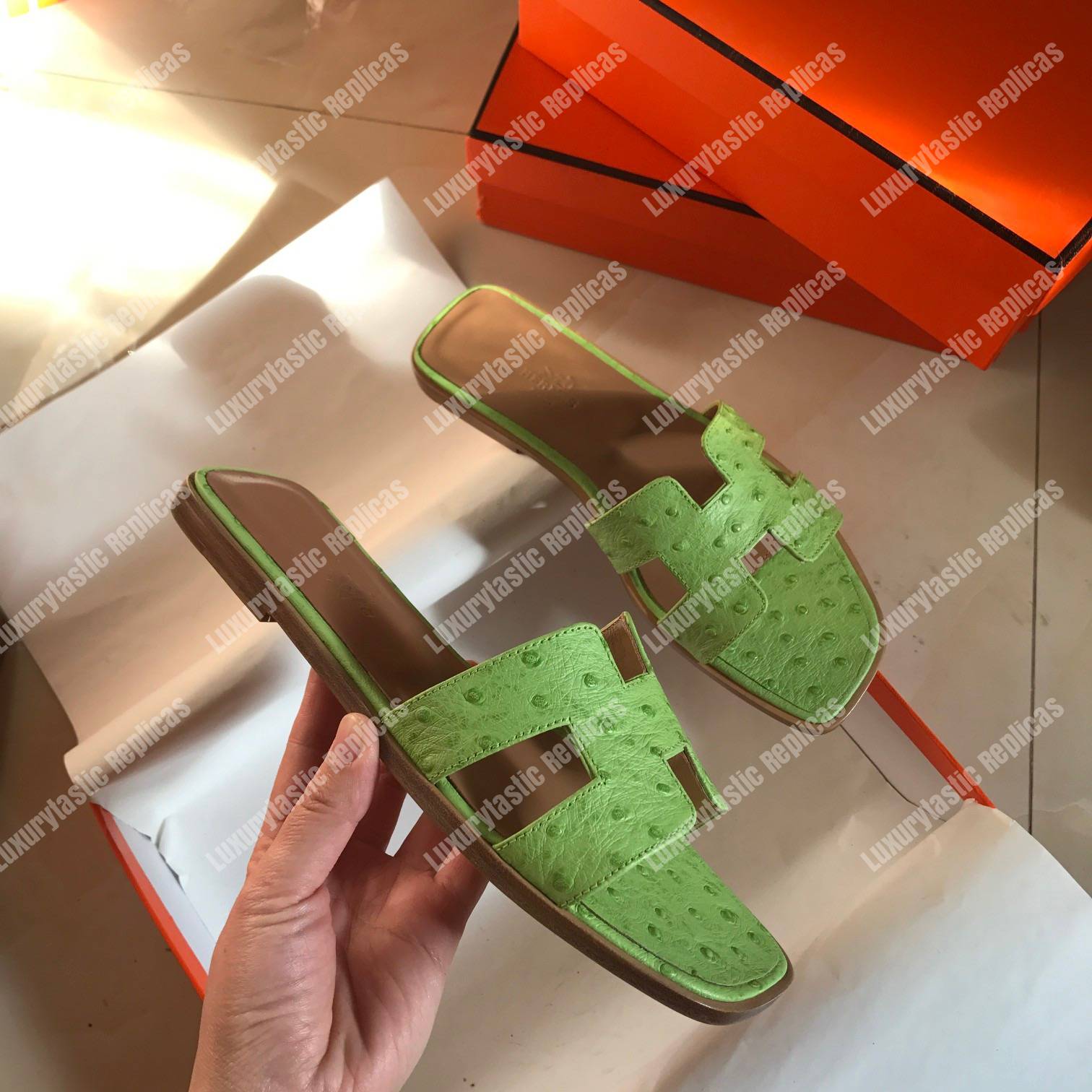 H**mes oran sandal ostrich leather green
