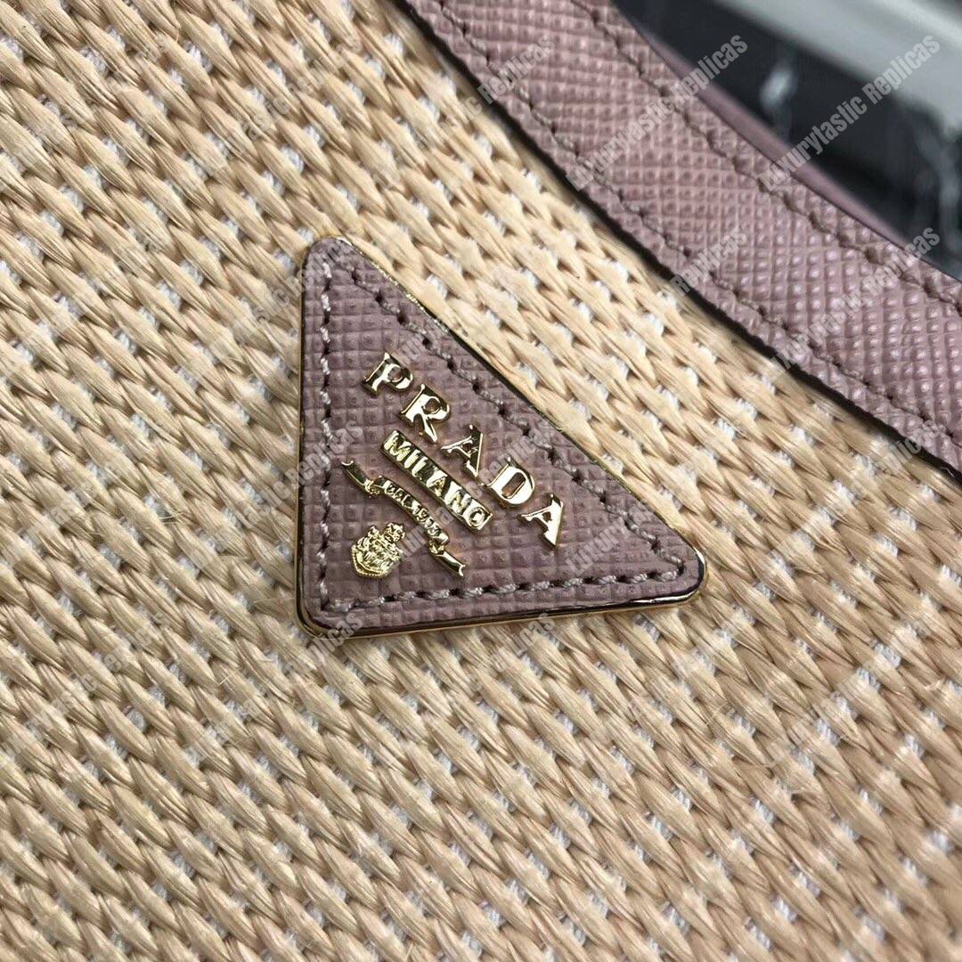 Pra*a panier medium straw bag magnolia