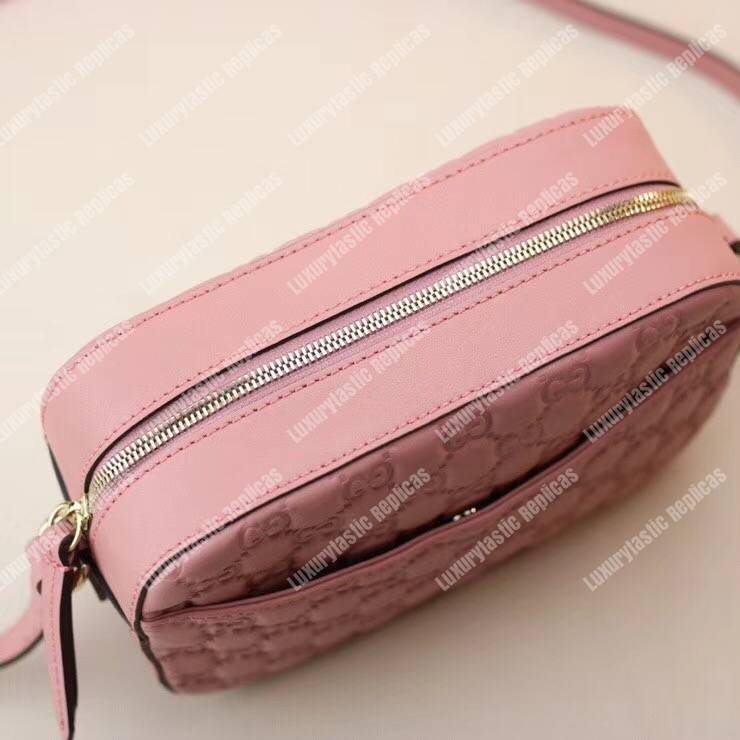 G*u*i signature linea bag light pink