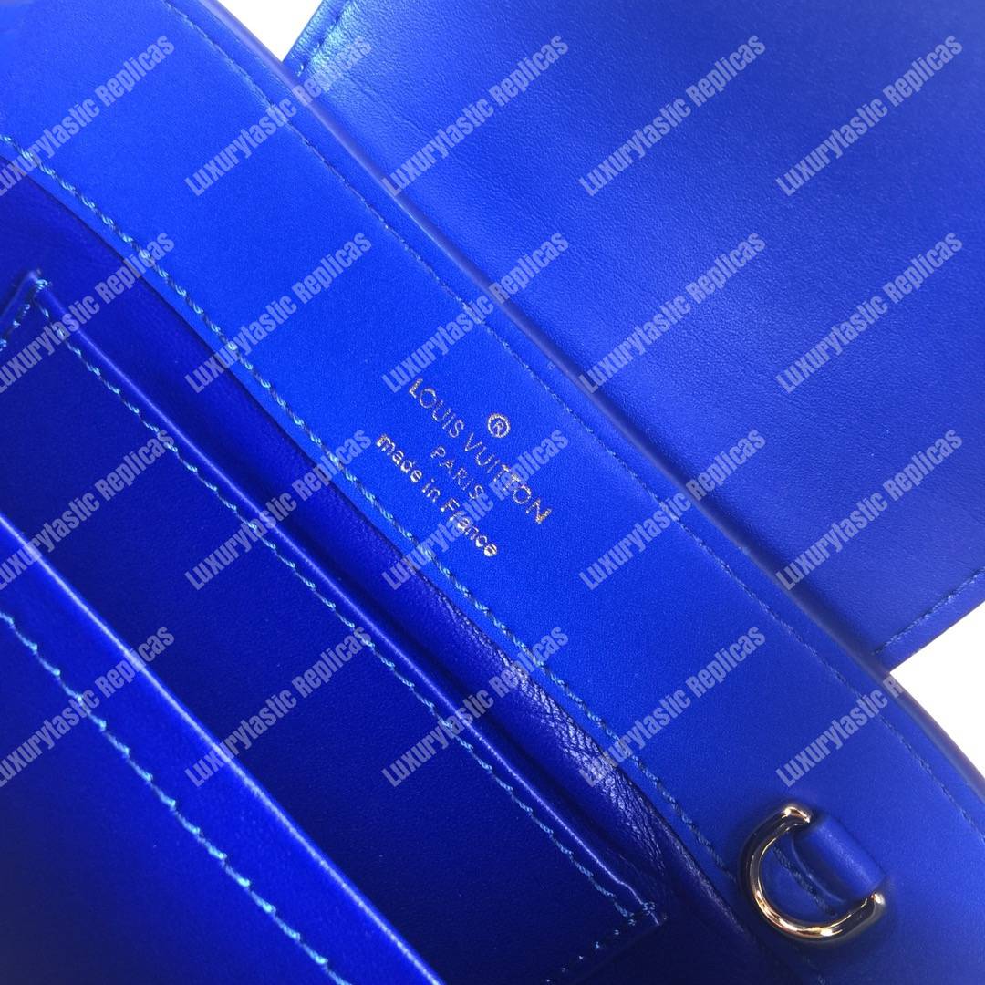 LV Capucines Mini Crocodilien Brillant Bleu Santorin