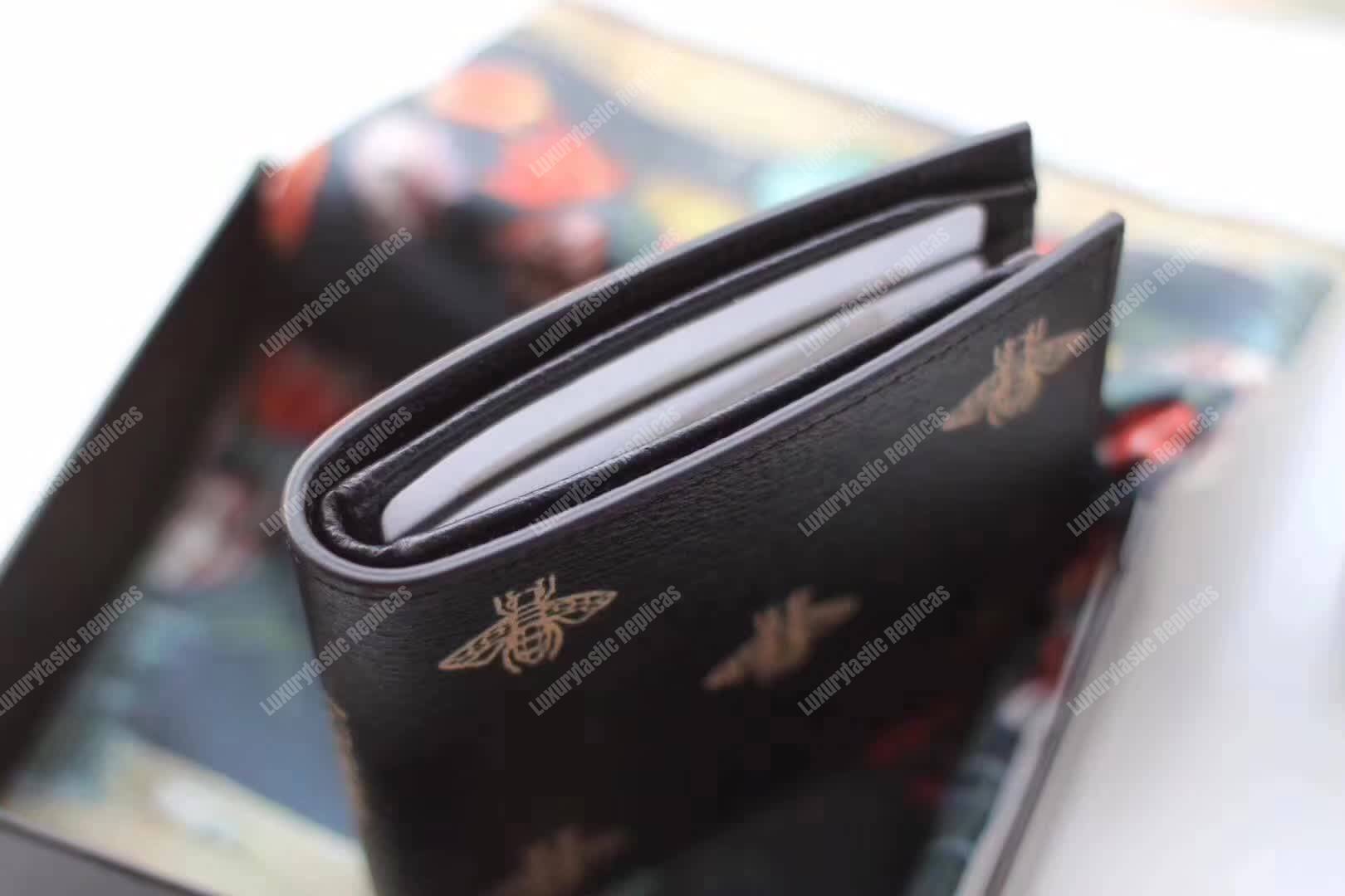 G*u*i bee star leather b-fold wallet black