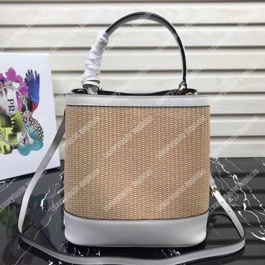 Pra*a panier medium straw bag white
