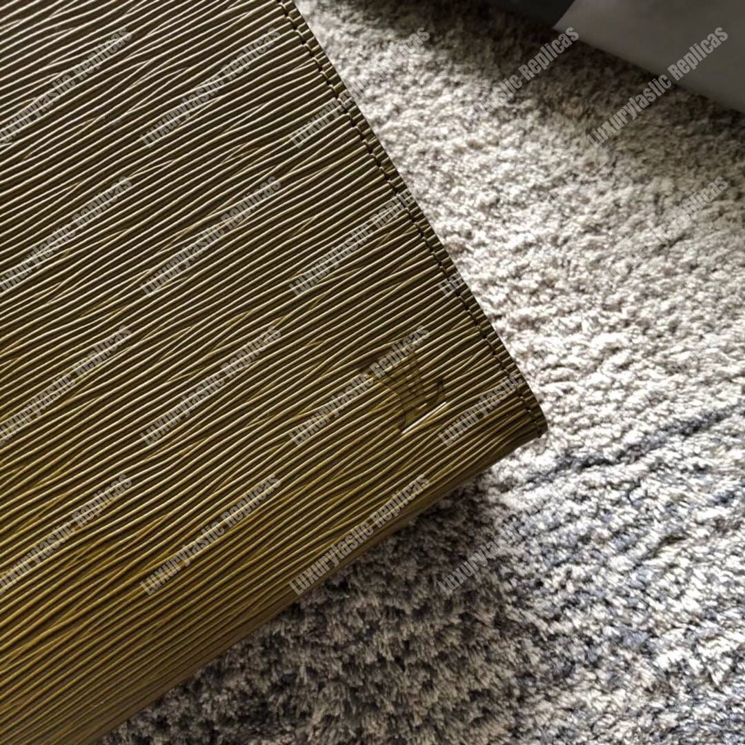 LV Pochette Voyage MM Epi Leather