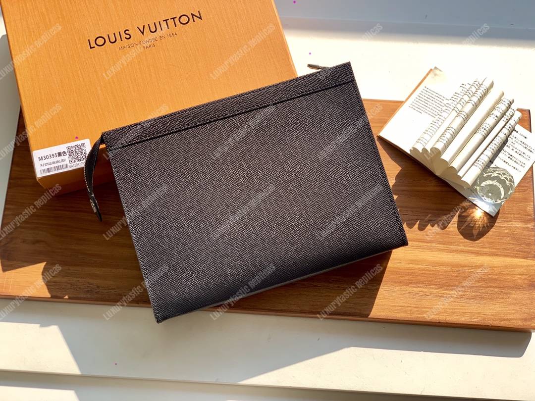 LV Pochette Voyage Black