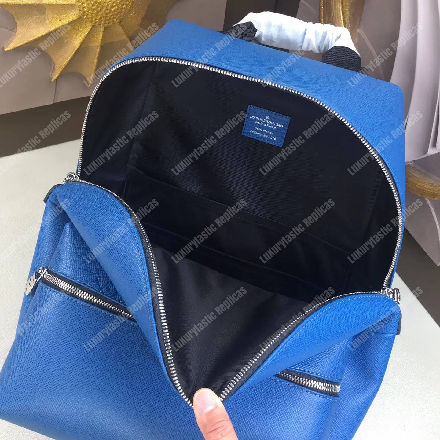 LV Discovery Backpack PM Taiga Leather Cobalt