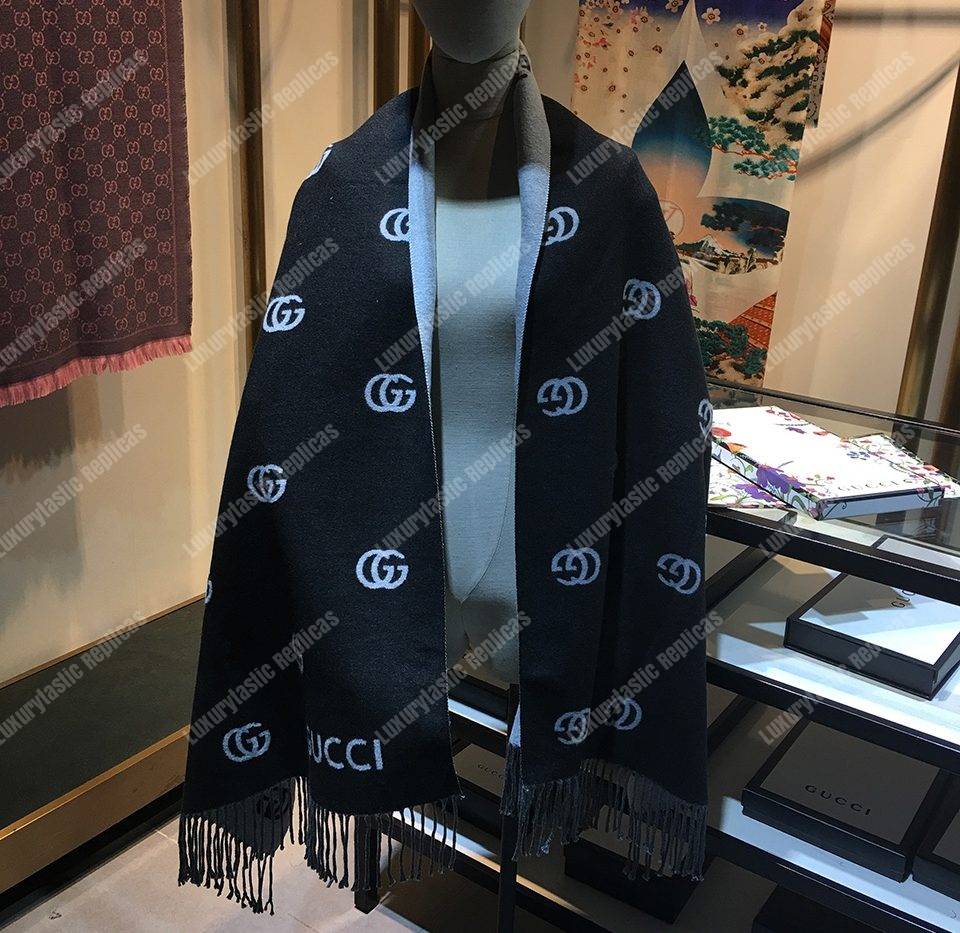G*u*i wool scarf double g pattern black white