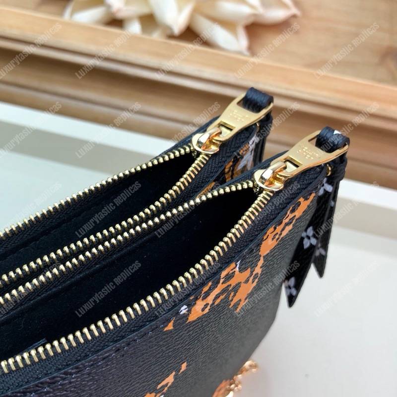 LV Jungle Pochette Double Zip Giant Monogram