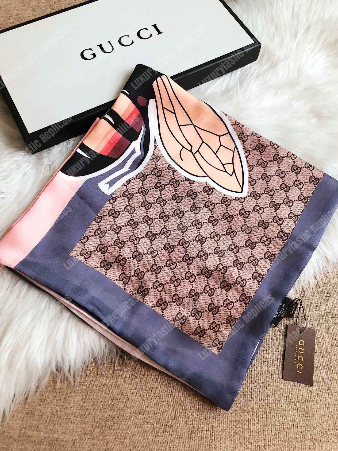 G*u*i bee print wool stole blue