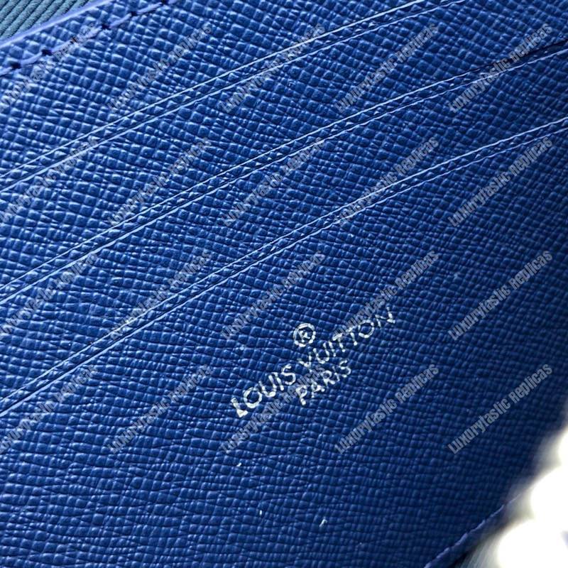 LV Discovery Pochette PM Monogram Cobalt Canvas