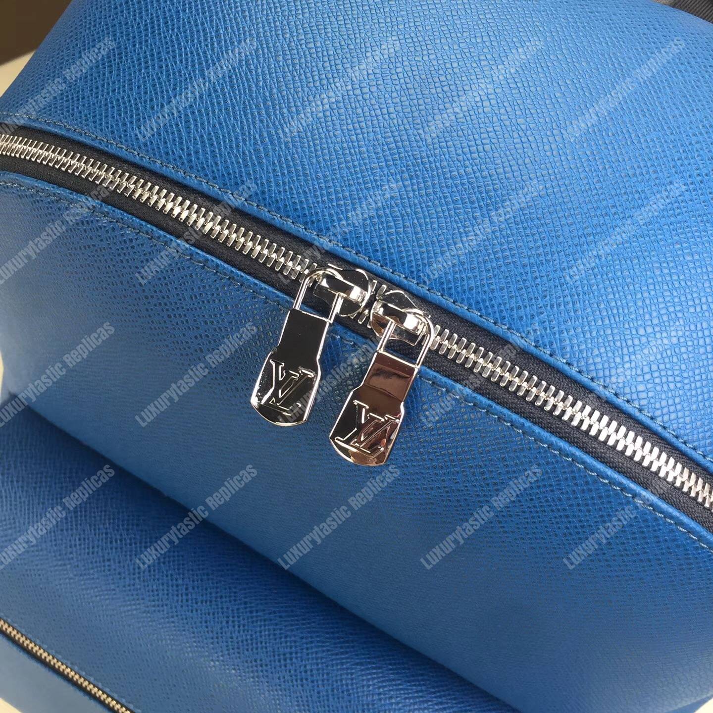 LV Discovery Backpack PM Taiga Leather Cobalt