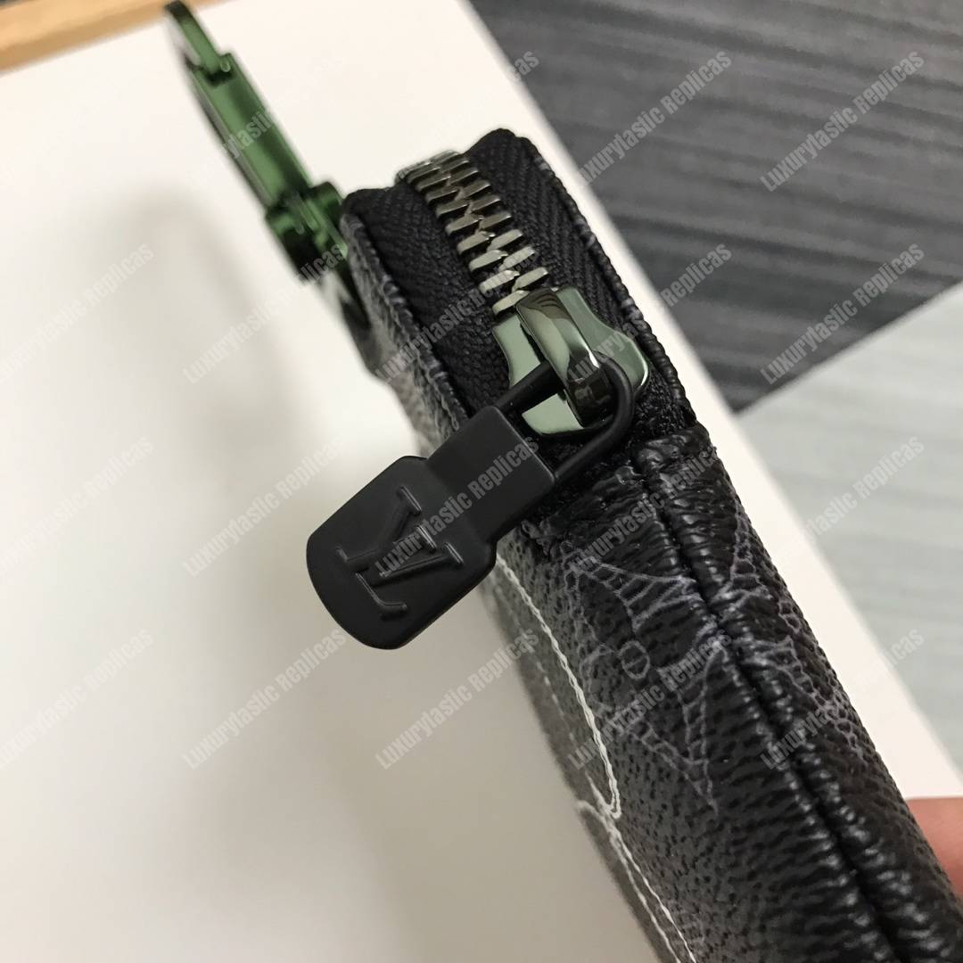 LV Zip Key Ring Monogram Vivienne Eclipse Black