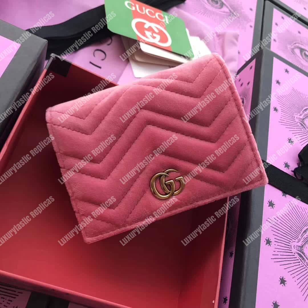 G*u*i gg marmont card case velvet pink
