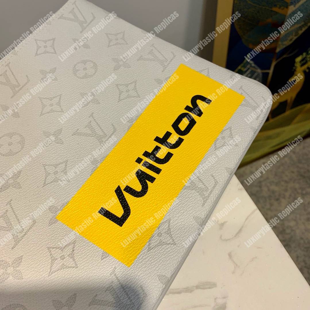 LV Zipped Pouch GM Monogram White