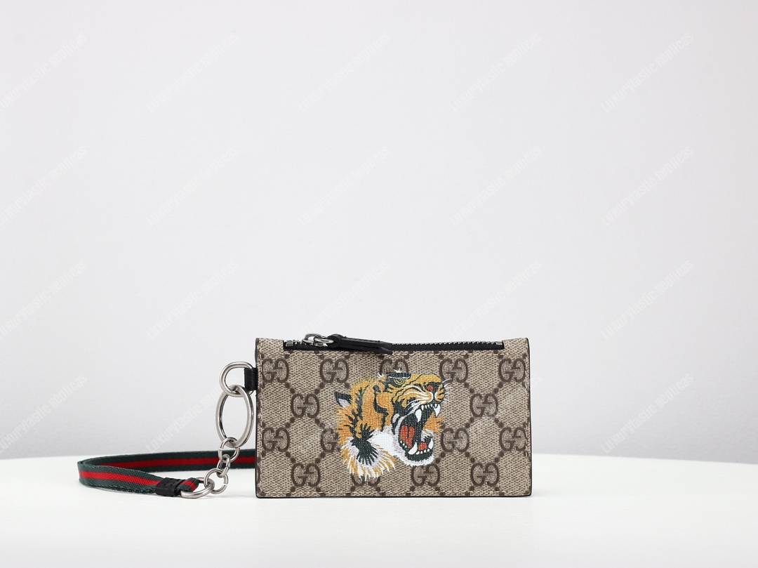 G*u*i tiger print gg sup*e card case keychain strap