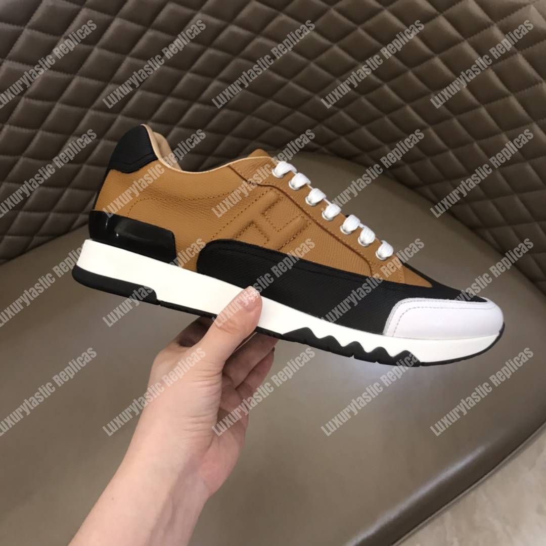 H**mes trail sneaker brown