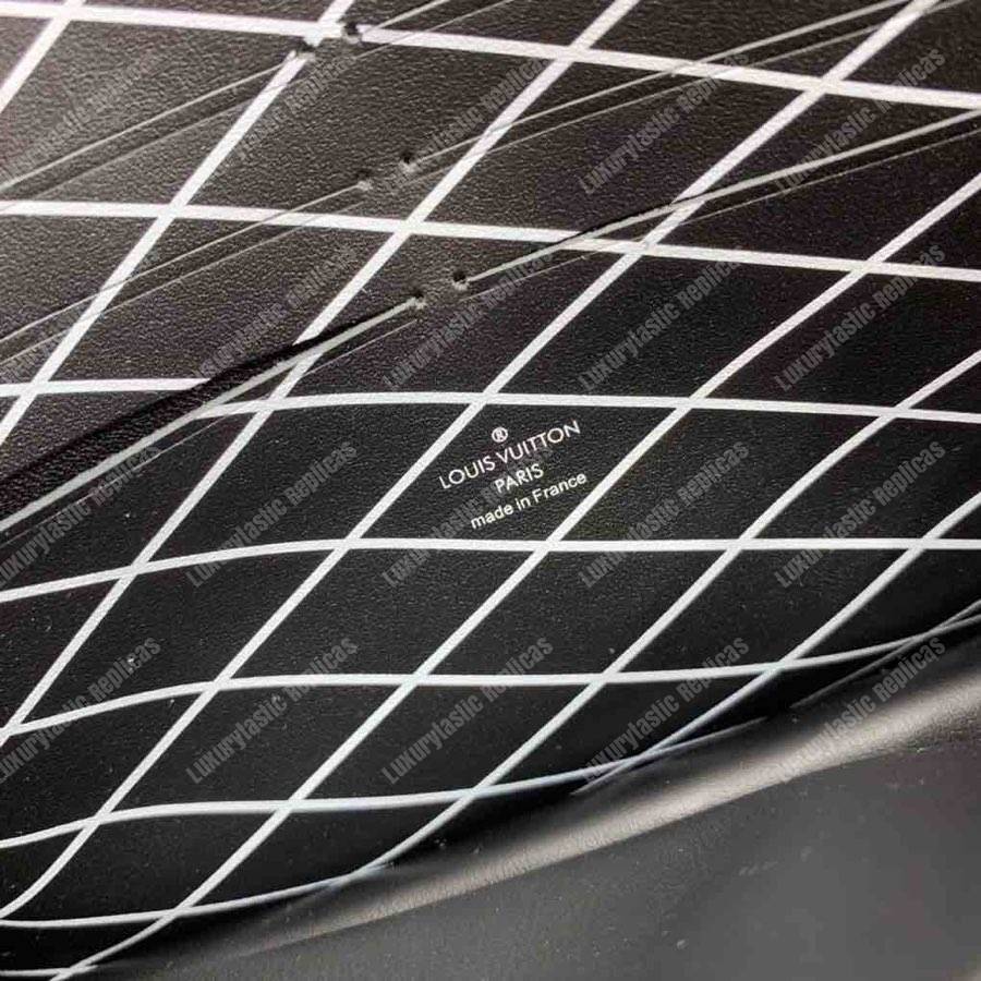 LV Trunk Chain Wallet Noir