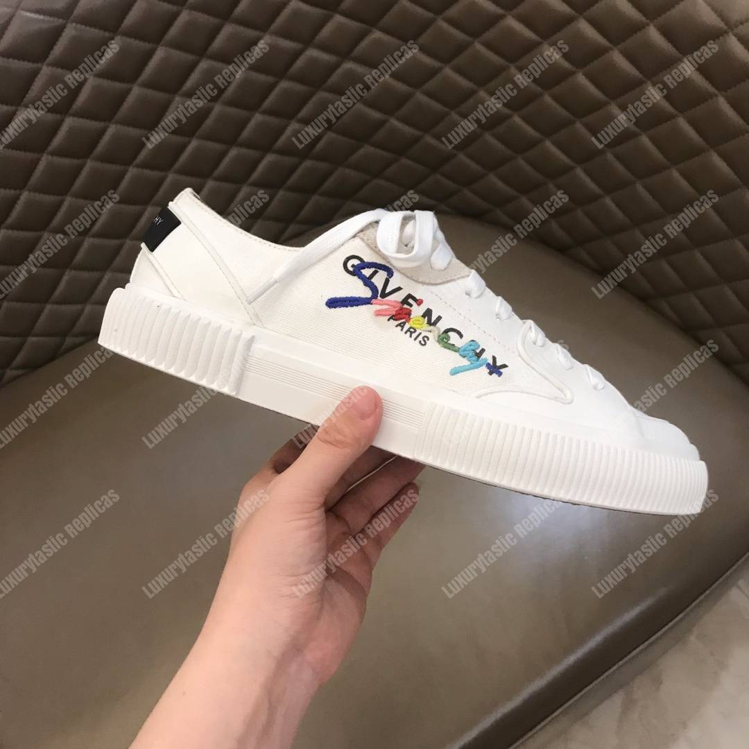Givenchy Low Sneakers In Canvas White/Multi Colour Print