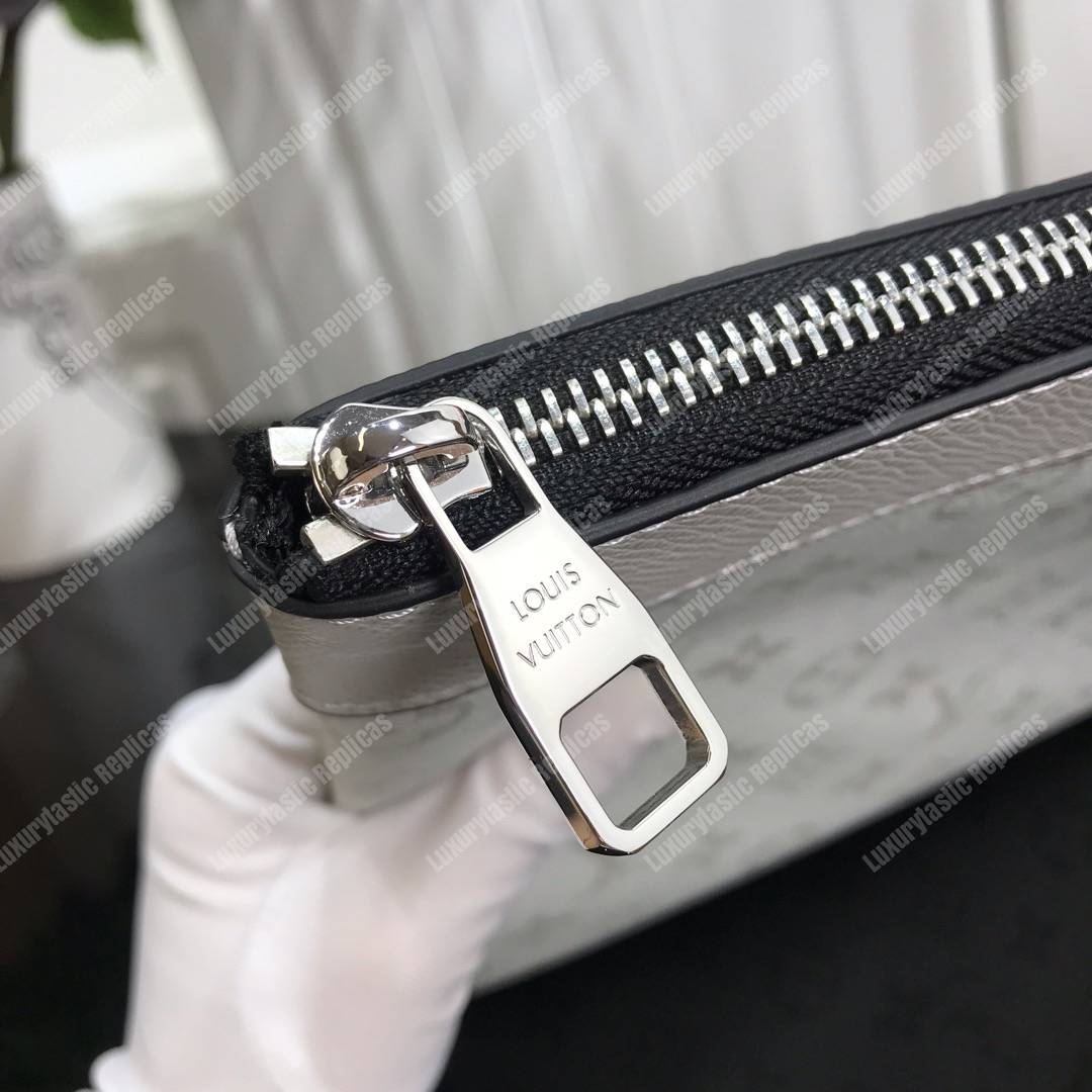 LV Discovery Pochette Monogram White