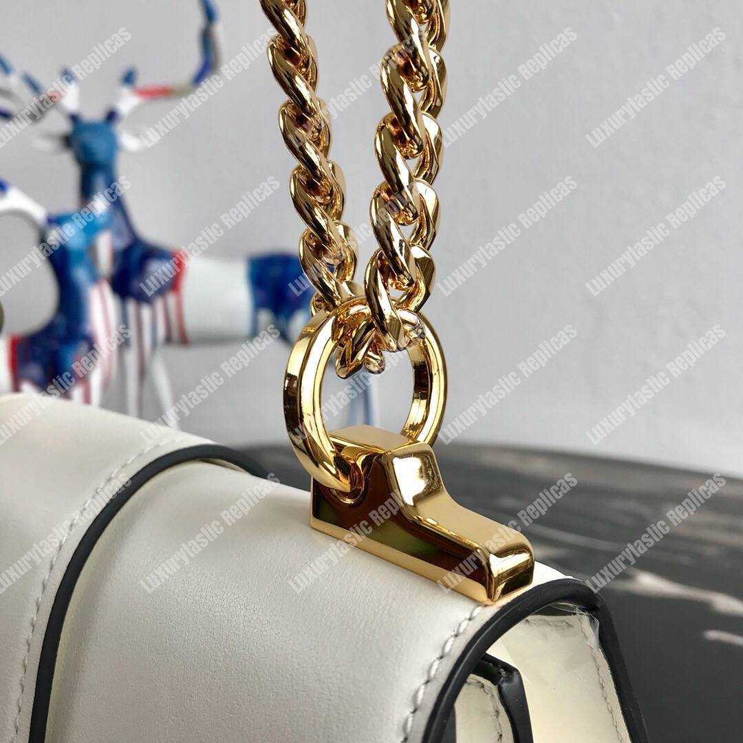 Pra*a sidonie leather shoulder bag white