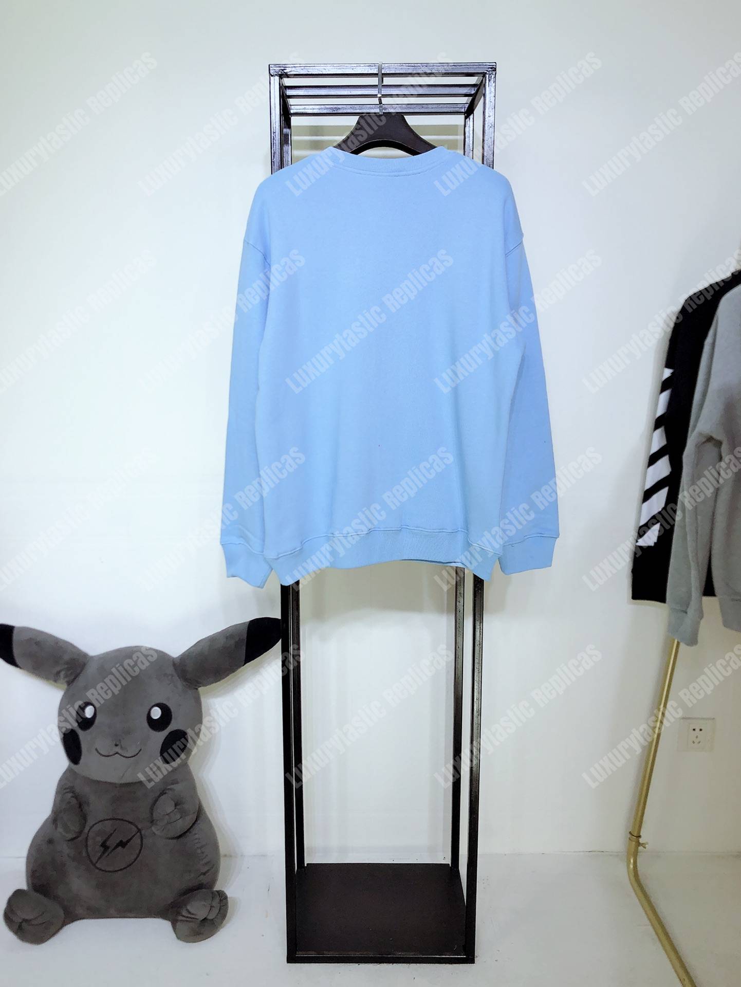 G*u*i disney x G*u*i oversize sweatshirt light blue