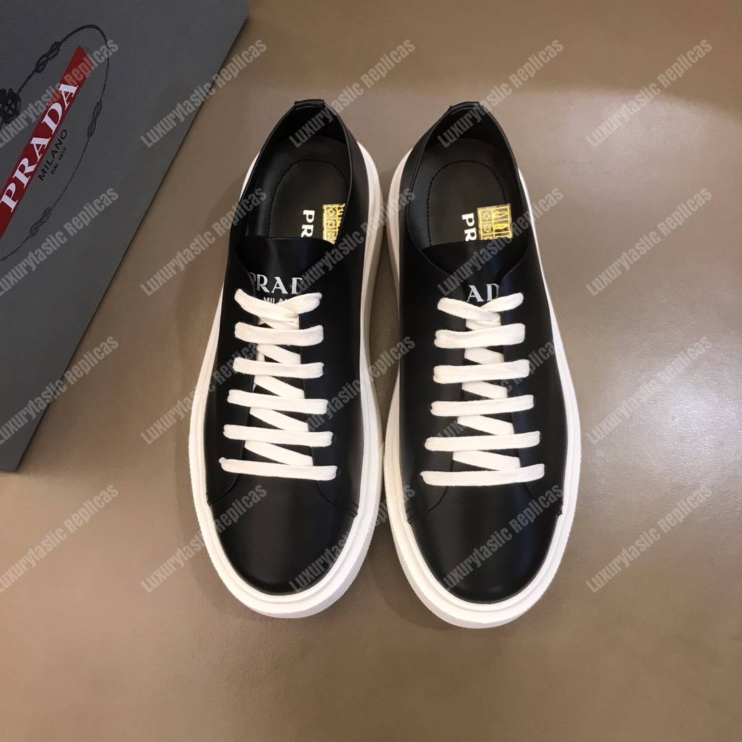 Pra*a leather sneakers black