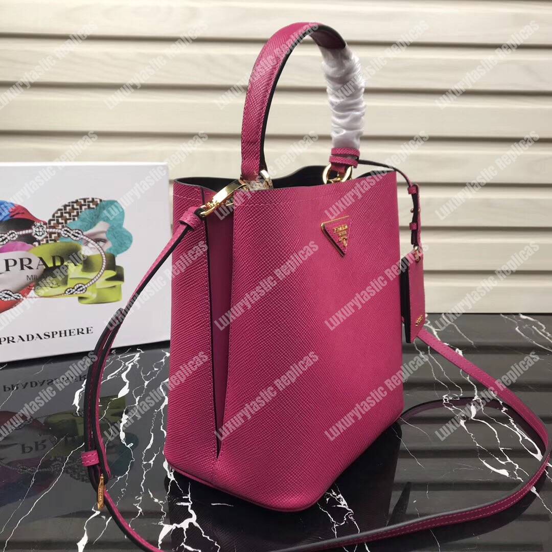 Pra*a panier medium bag dark pink