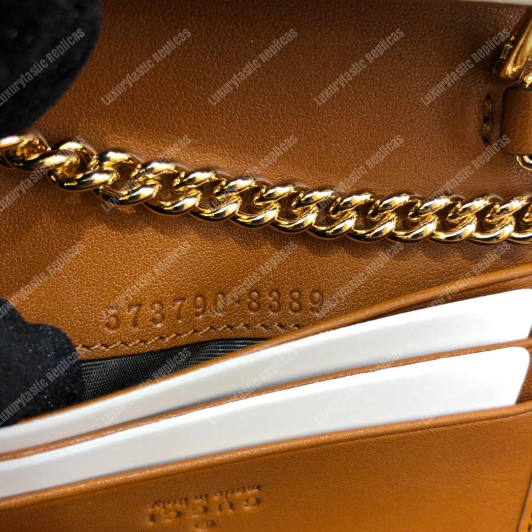 G*u*i rajah chain card case wallet beige