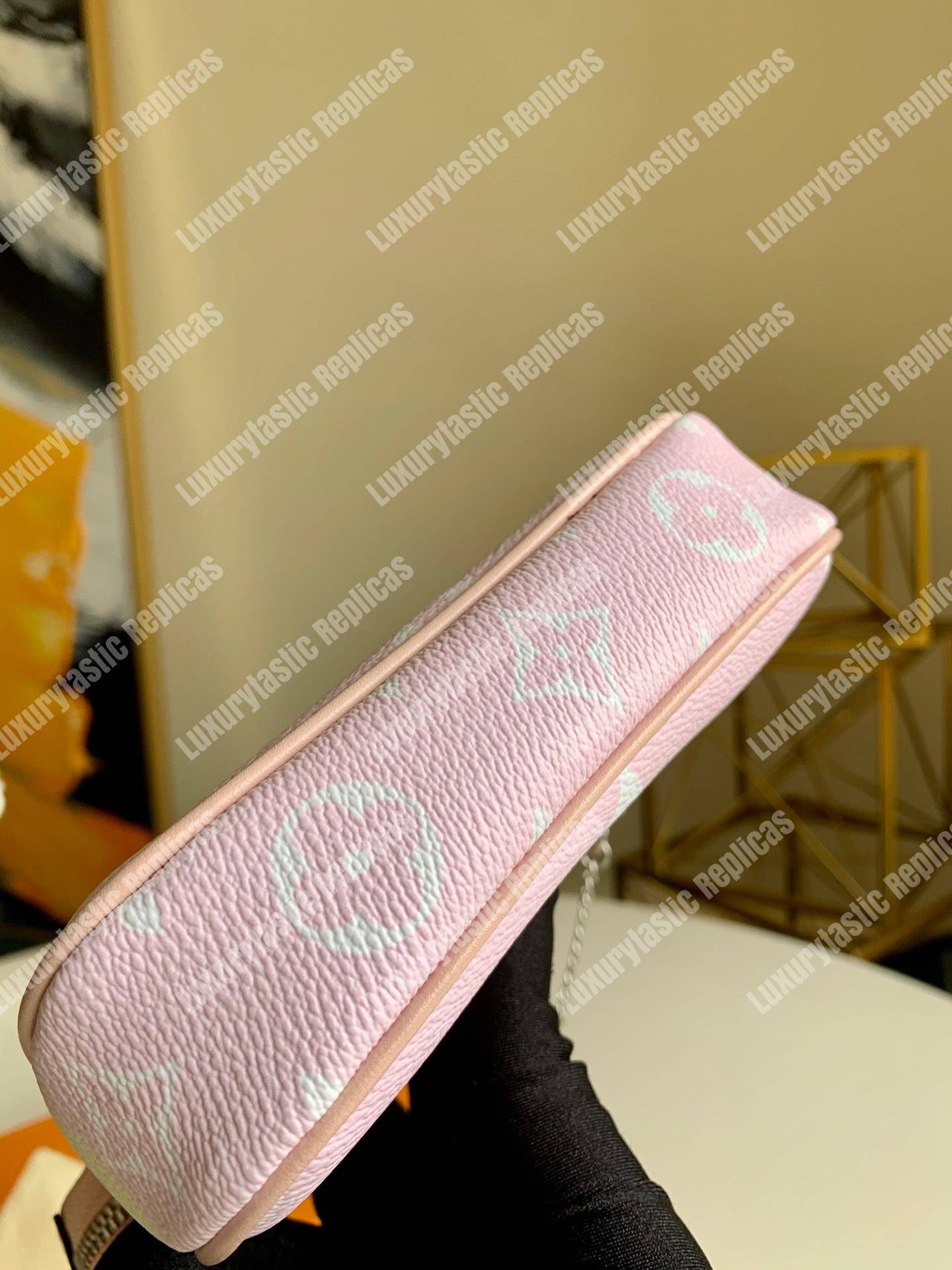 LV Escale Mini Pochette Accessoires Pastel