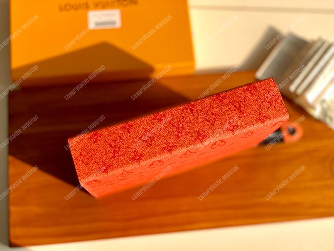 LV Pochette Voyage MM Orange