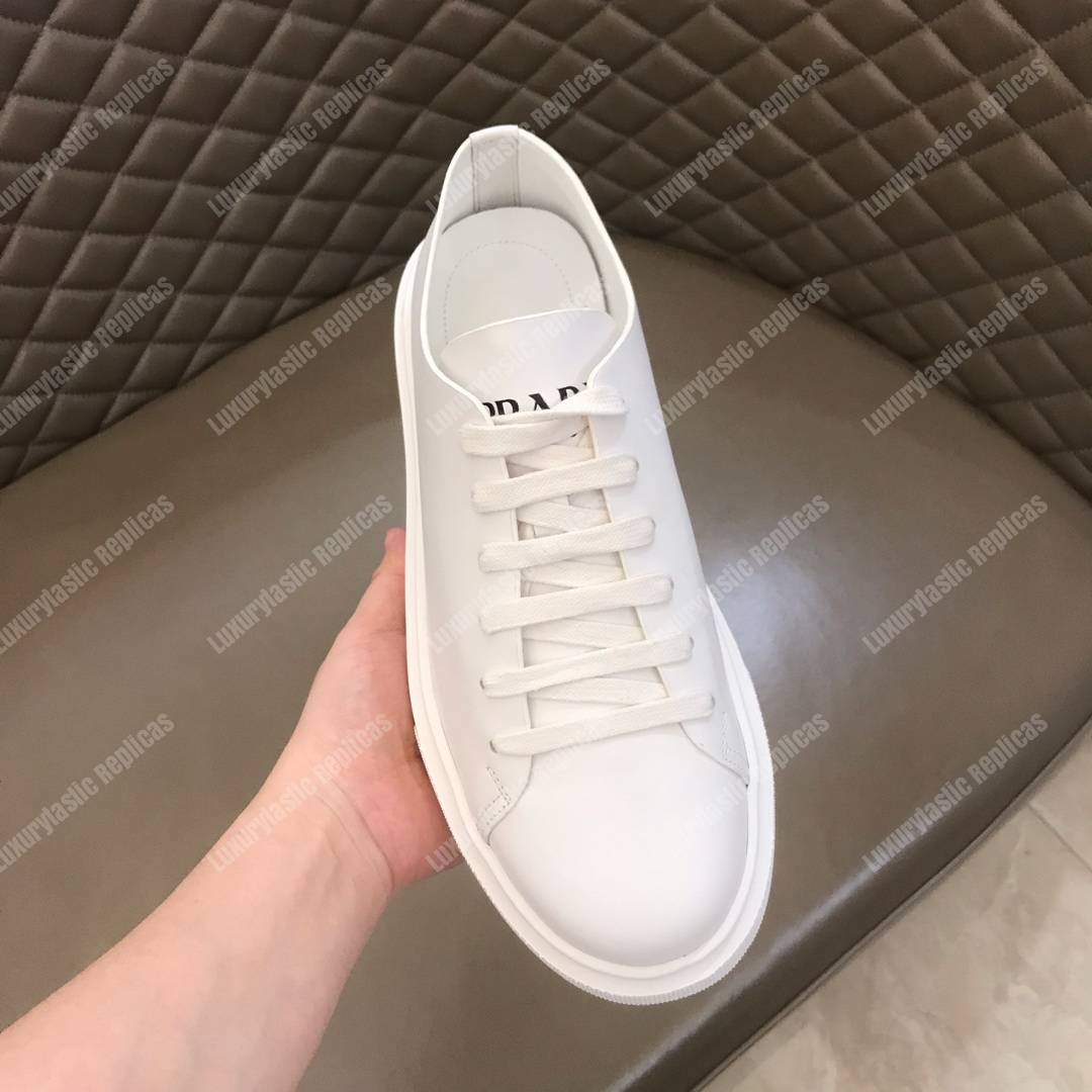 Pra*a leather sneakers white