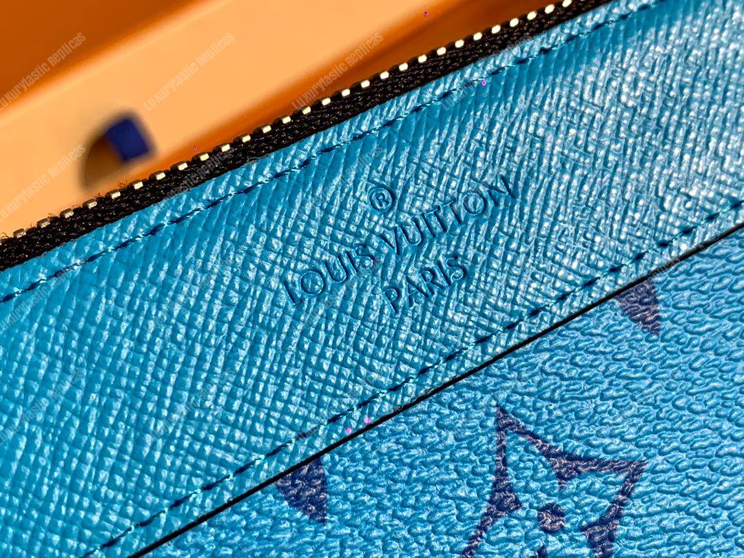 LV Discovery Pochette PM Blue