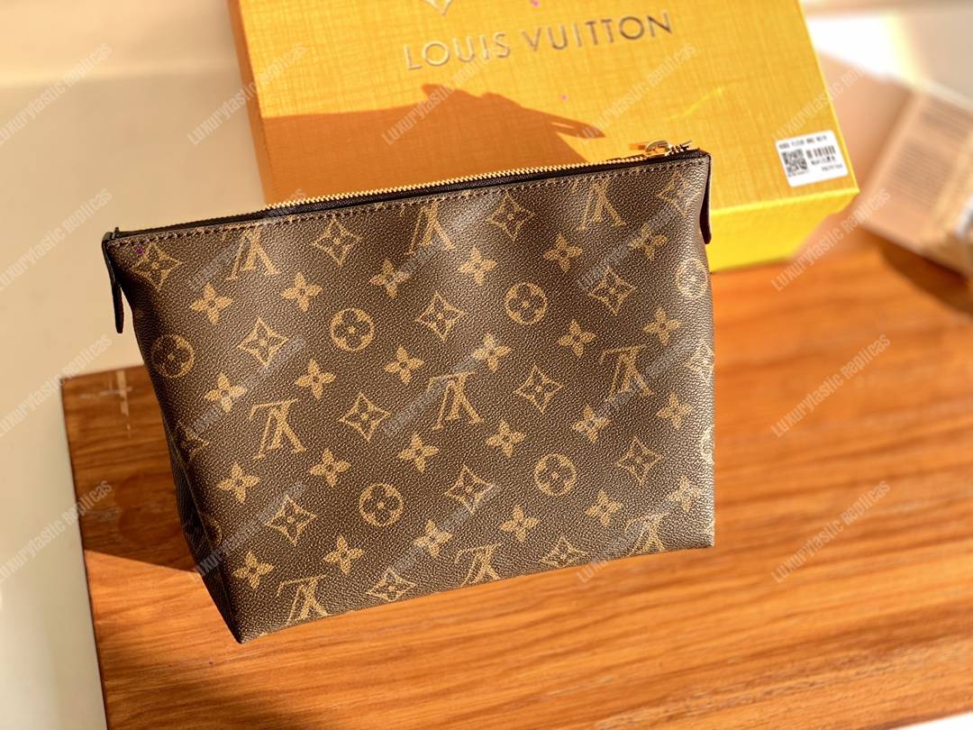 LV Pallas Beauty Case Black