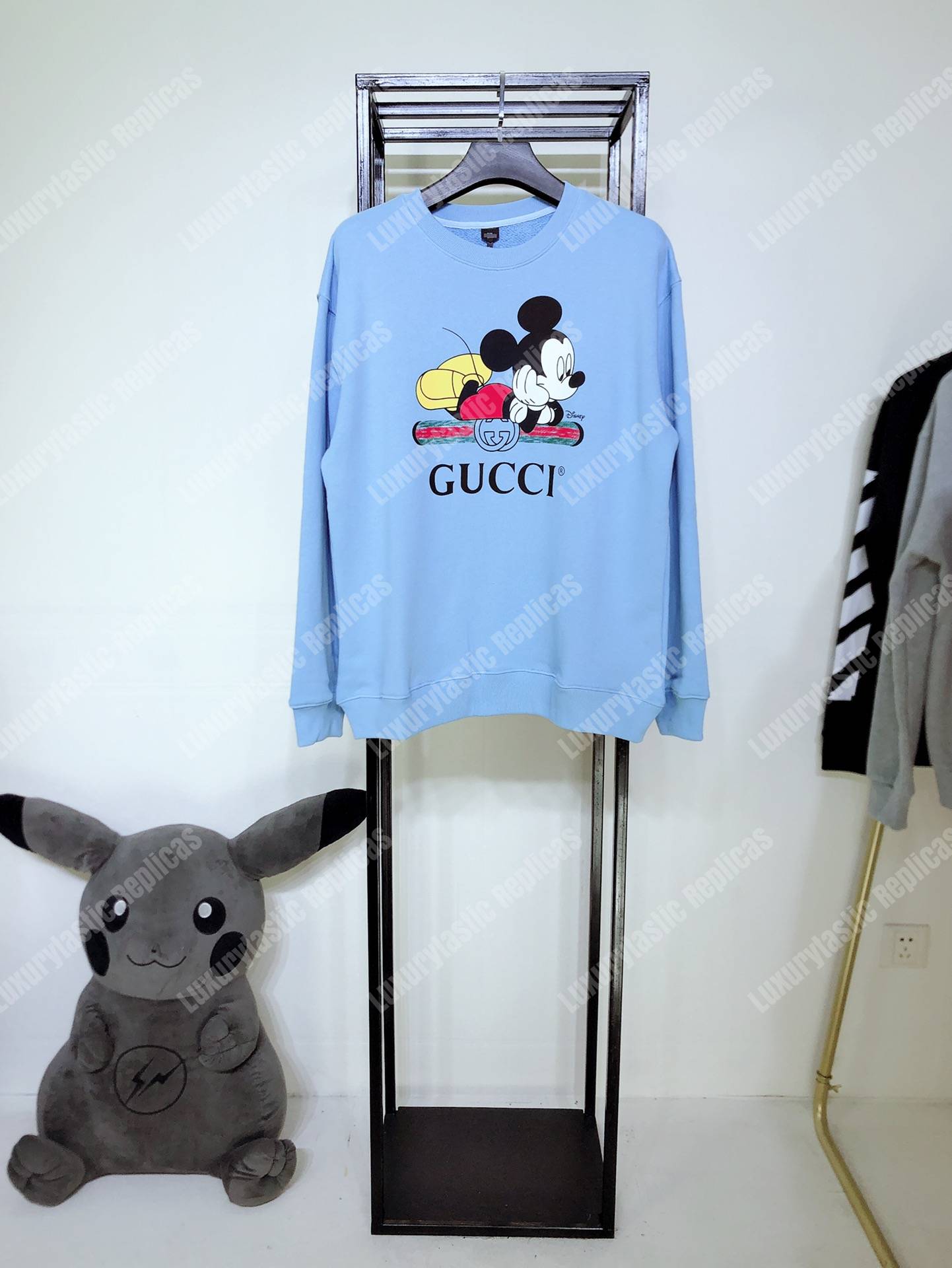 G*u*i disney x G*u*i oversize sweatshirt light blue