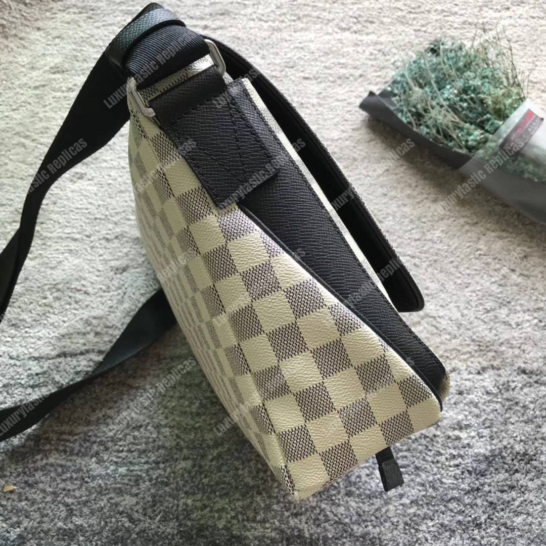 LV Matchpoint Messenger Damier Coastline