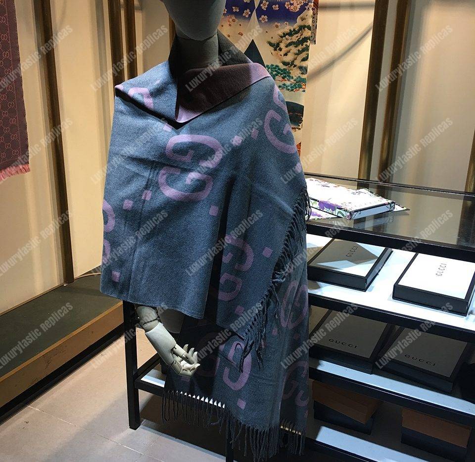 G*u*i gg jacquard wool silk scarf grey & pink