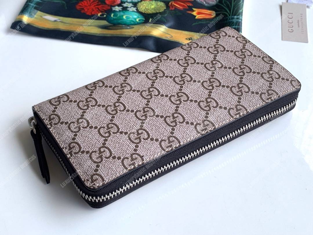 G*u*i tiger print gg sup*e zip around wallet beige/ebony