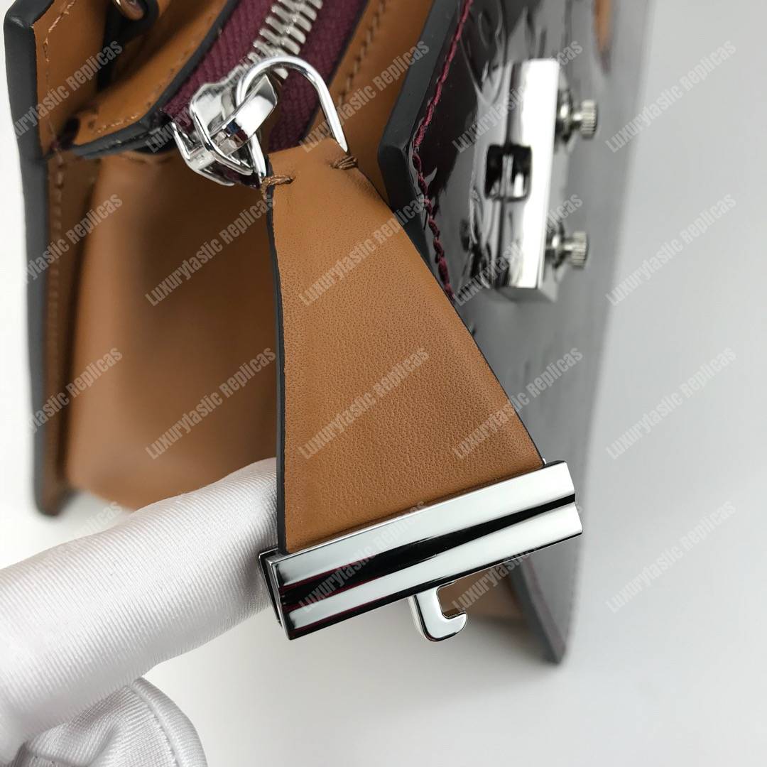 LV Monogram Vernis Sac Tricot Bag Amarante