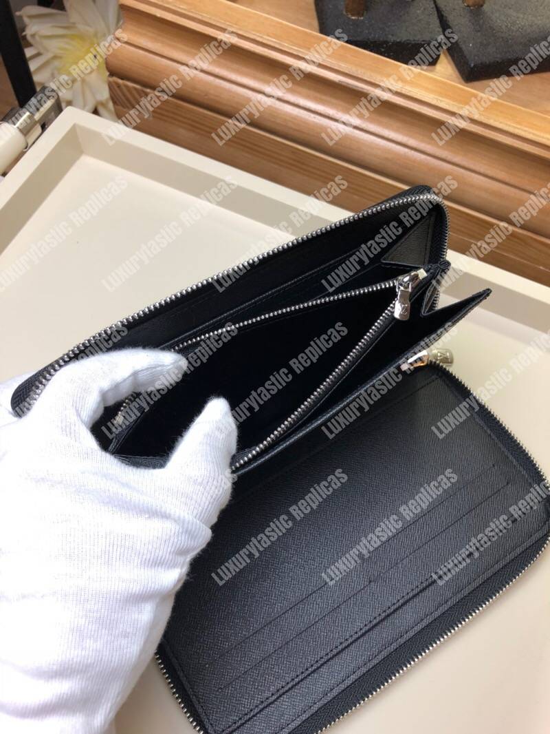 LV Zippy Organizer Taiga Leather