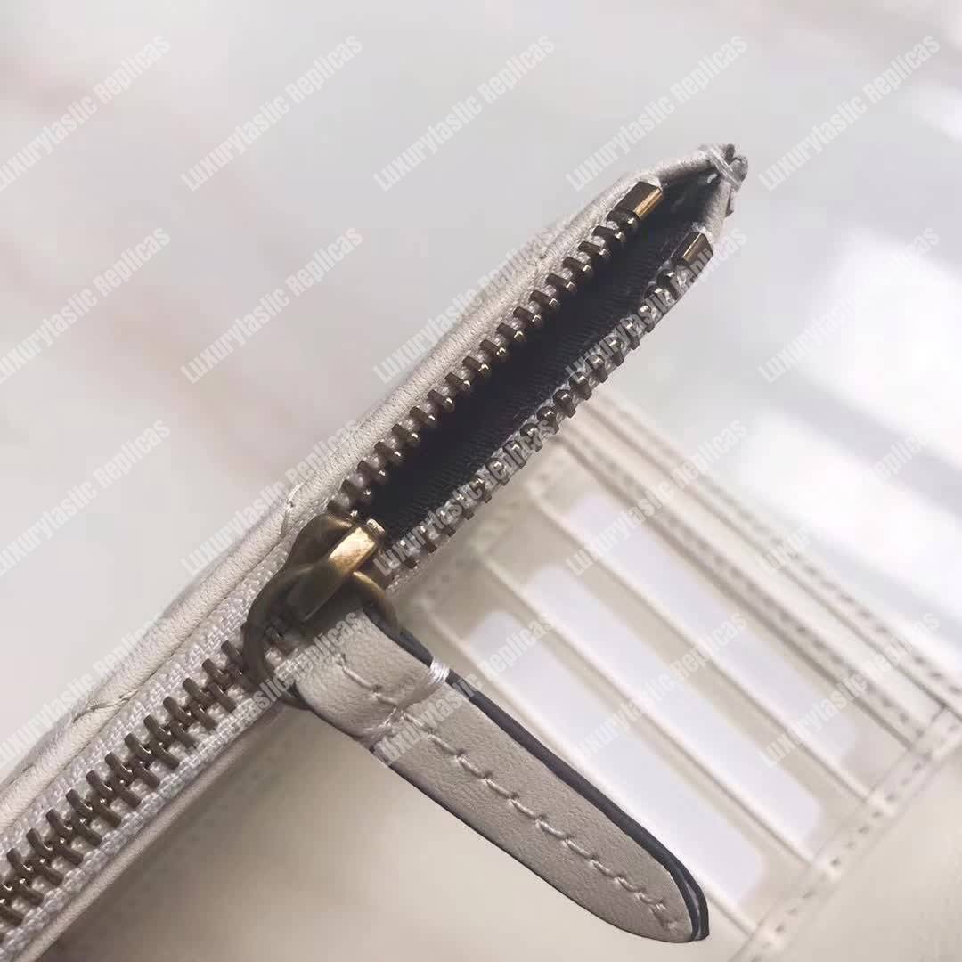 G*u*i gg marmont matelassé wallet white